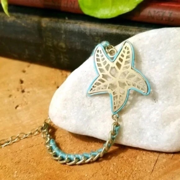 3/$25 Metal Starfish Link and Corded bracelet - Picture 3 of 10